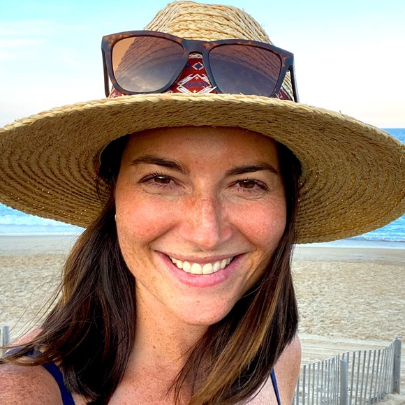 Meet your Posher, Ashleigh - Picture 1 of 1